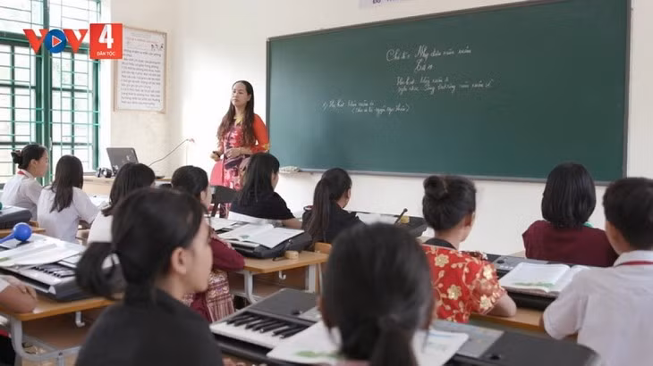 Escuelas de Dien Bien apuestan por promover identidad cultural de etnias minoritarias ảnh 1