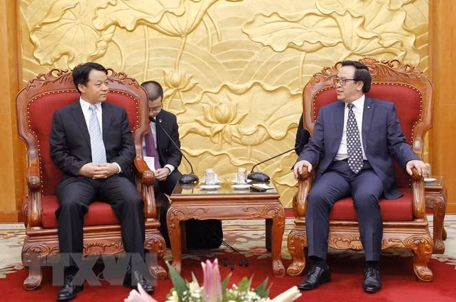 Delegación juvenil de China visita Vietnam ảnh 1