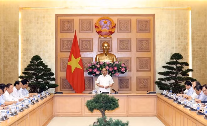 Premier de Vietnam considera urgente la reconstrucción de casas para victimas de inundaciones ảnh 1