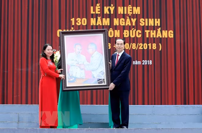 Resaltan ejemplo moral del extinto presidente vietnamita Ton Duc Thang en su tierra natal ảnh 1