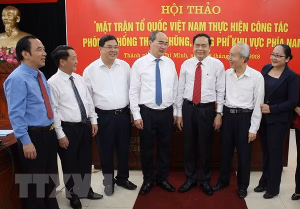 Frente de la Patria de Vietnam refuerza el combate contra la corrupción ảnh 1