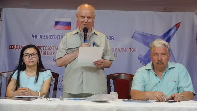 Embajada de Vietnam en Moscú efectúa encuentro con ex-especialistas militares rusos ảnh 1