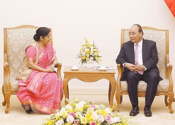 Premier vietnamita resalta potencialidades de expandir relaciones con la India ảnh 1