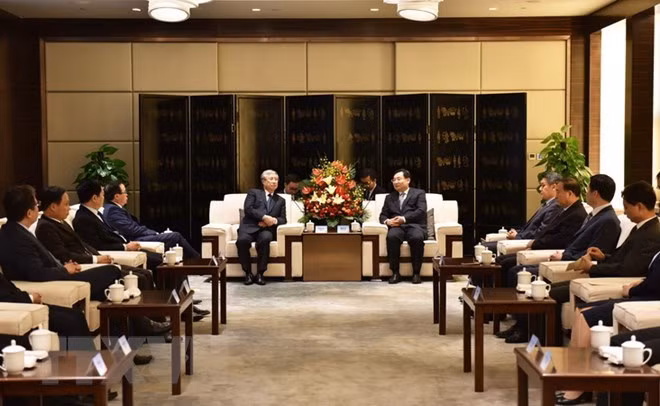 Robustecen nexos de cooperación entre las localidades vietnamitas y chinas ảnh 1