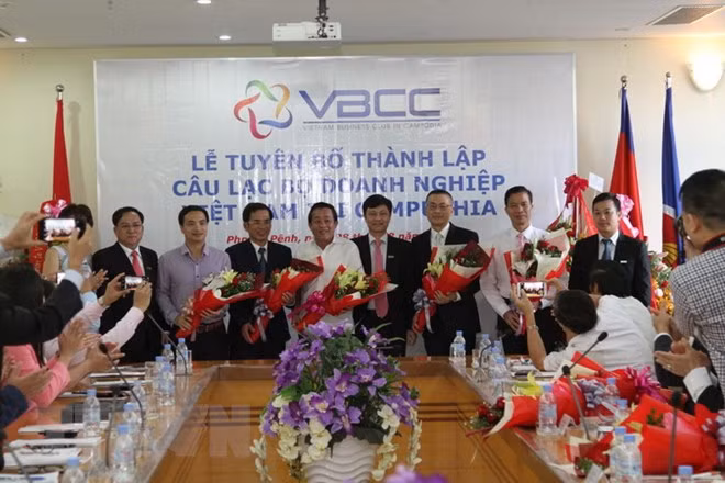 Estrenan Club de empresarios vietnamitas en Camboya ảnh 1