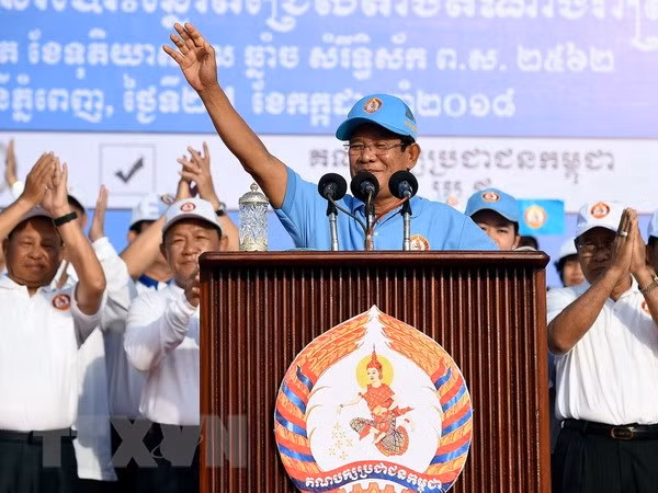 Vietnam felicita a Samdech Hun Sen por su designación como primer ministro de Camboya ảnh 1