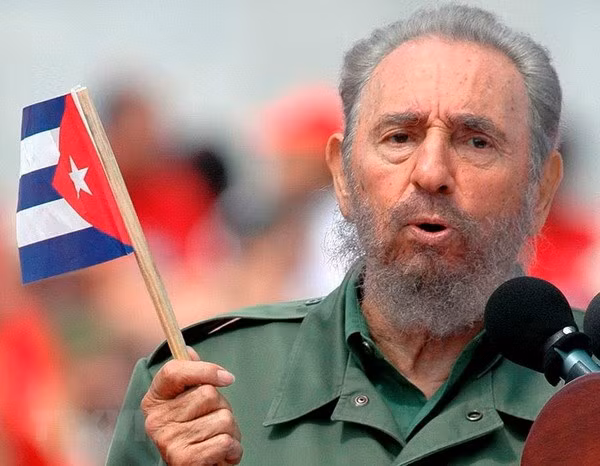 Conmemoran en Vietnam 65 aniversario del Asalto al Cuartel Moncada en Cuba ảnh 1