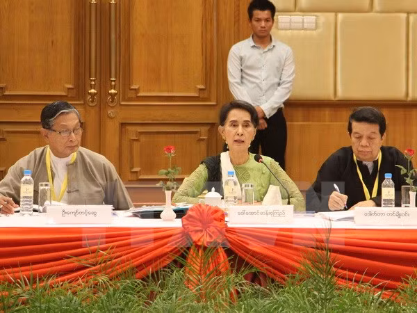 Myanmar establece comités para impulsar proceso de paz ảnh 1