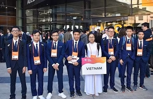 Destacada actuación de delegación vietnamita en la Olimpiada Asiática de Física ảnh 1
