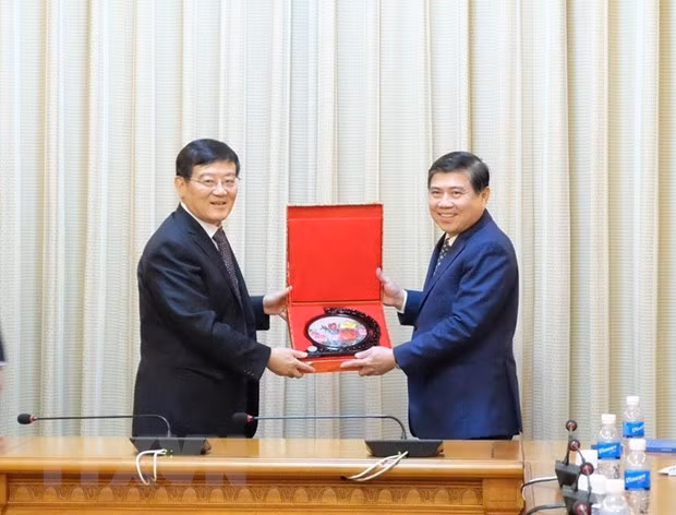 Promete Ciudad Ho Chi Minh mejores condiciones para inversores extranjeros ảnh 1