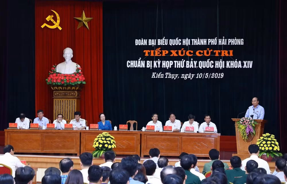 Valora primer ministro de Vietnam desarrollo socioeconómico de ciudad de Hai Phong ảnh 1