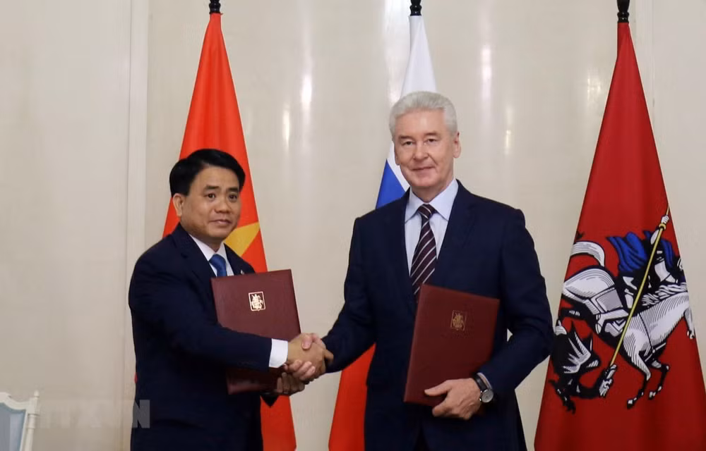 Promueven cooperación multifacética entre Hanoi y Moscú ảnh 1