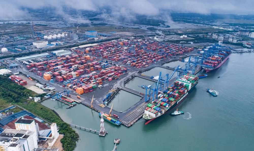 Aceleran implementación del plan maestro sobre desarrollo del sistema portuario de Vietnam ảnh 2
