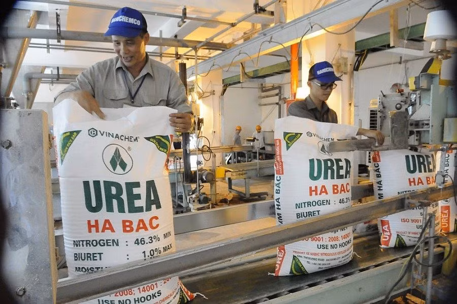 Empresas vietnamitas de fertilizantes aplican tecnologías modernas para reducir emisiones ảnh 2