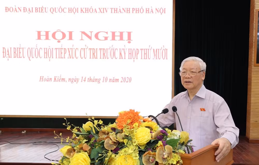 Máximo dirigente vietnamita pide responsabilidad de diputados y votantes de Hanoi para construir la capital digna ảnh 1