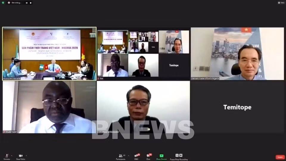 Importadores nigerianos interesados por productos de prendas de vestir vietnamitas ảnh 1