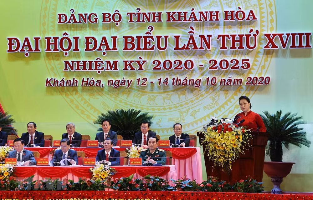 Presidenta de Parlamento vietnamita insta a provincia de Khanh Hoa a fortalecer desarrollo económico ảnh 1