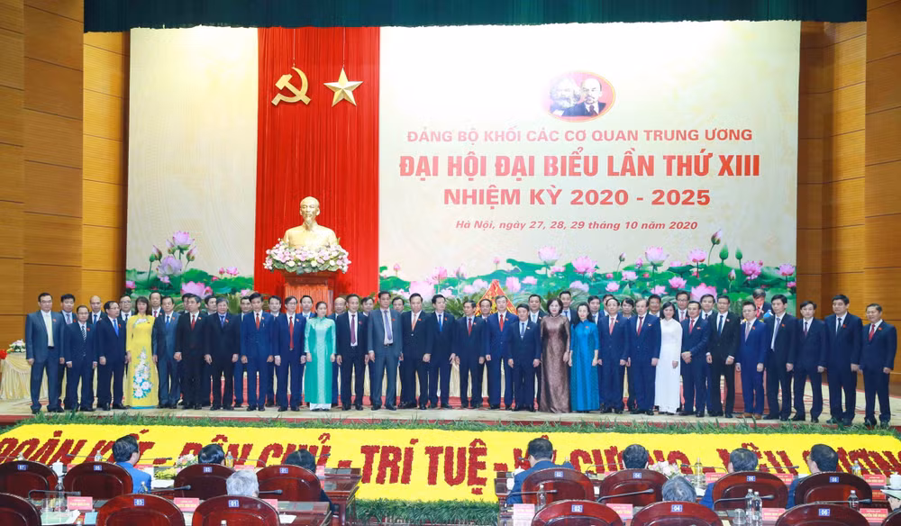 Concluyen XIII Congreso del Comité del Partido Comunista de Vietnam en en bloque de órganos centrales ảnh 1