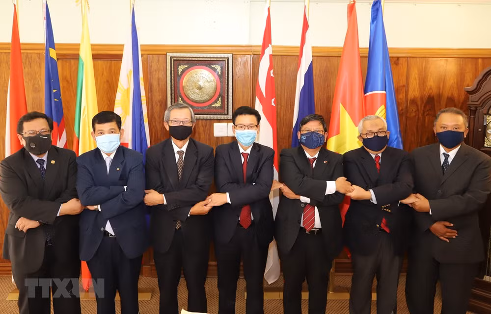 Embajadores de la ASEAN en Sudáfrica alaban preparativos de Vietnam para XXXVII Cumbre de la agrupación ảnh 1 Embajadores de la ASEAN en Sudáfrica alaban preparativos de Vietnam para XXXVII Cumbre de la agrupación ảnh 1