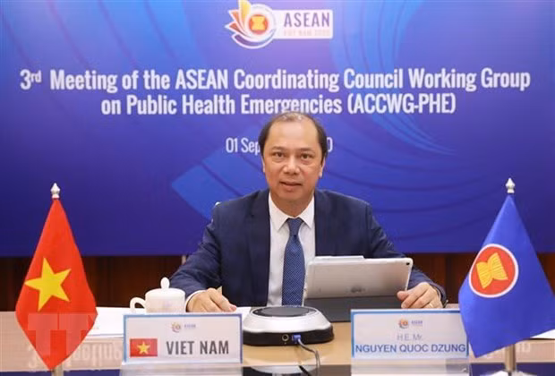Vicecanciller vietnamita asiste a reuniones de ASEAN ảnh 1
