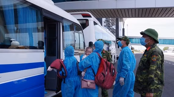 Vietnam lleva dos semanas sin nuevos contagios de coronavirus en la comunidad ảnh 1