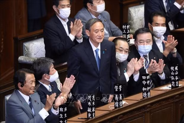 Vietnam felicita a Suga Yoshihide por su elección como primer ministro de Japón ảnh 1
