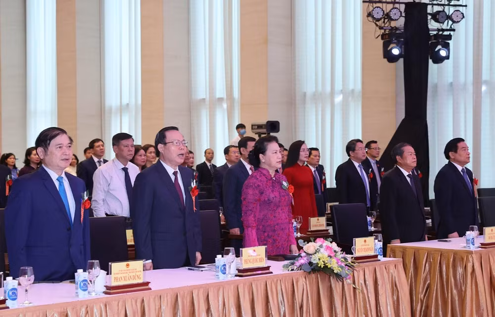 Presidenta de Parlamento de Vietnam exhorta a impulsar movimientos de emulación ảnh 1