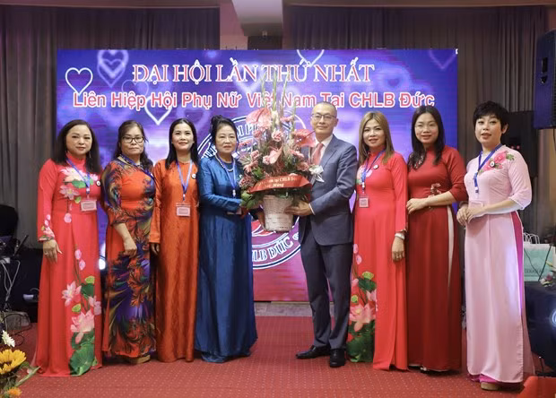 Establecen Unión de Mujeres vietnamitas en Alemania ảnh 1