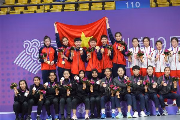 ASIAD 2023: sepak takraw vietnamita gana medalla de oro ảnh 2