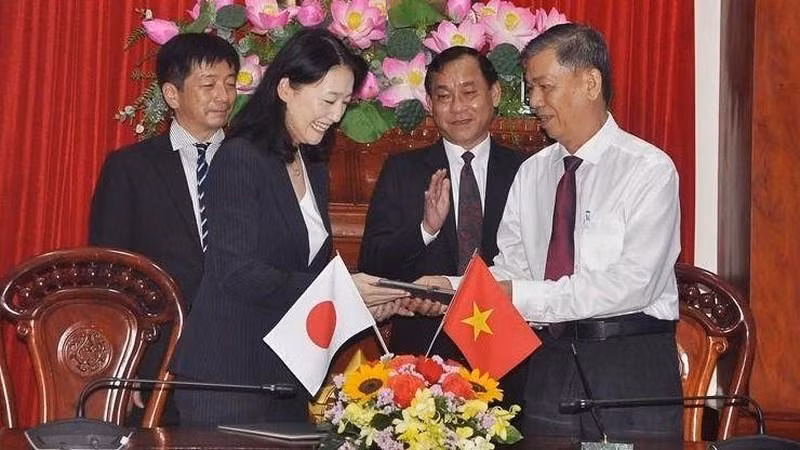 Japón coopera con provincia vietnamita en cría de camarones de alta tecnología ảnh 1