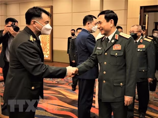 Vietnam busca promover cooperación en defensa con países vecinos ảnh 2