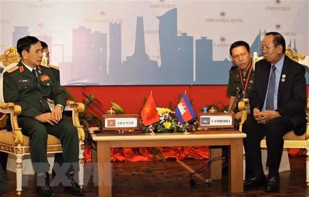 Vietnam busca promover cooperación en defensa con países vecinos ảnh 1
