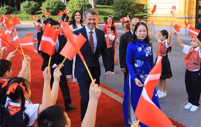 Concluye príncipe heredero danés visita a Vietnam ảnh 1