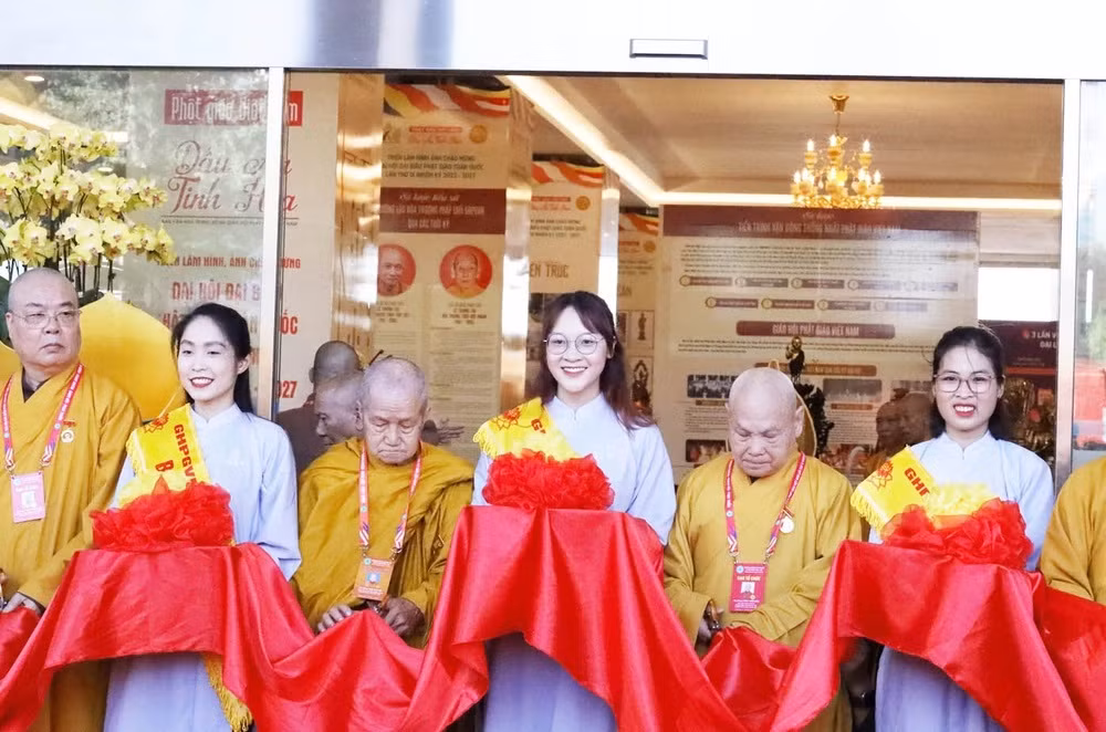 Organizan exposición sobre budismo vietnamita en Hanoi ảnh 2