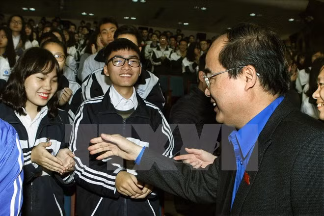 Elevan conocimientos de jóvenes sobre el significado de las elecciones ảnh 1