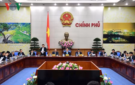 Gobierno y Frente de la Patria de Vietnam evalúan la coordinación bilateral ảnh 1