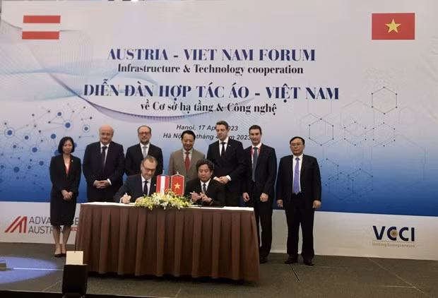 Acuerdan Vietnam y Austria entrelazar potenciales para cooperación en tecnología e infraestructura ảnh 2