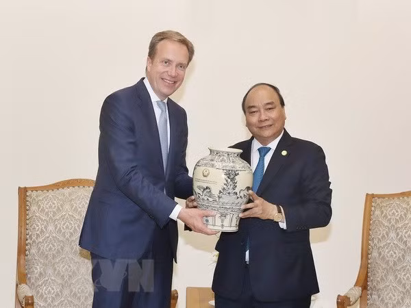 Premier de Vietnam solicita el apoyo de FEM para promover las imágenes de su país ảnh 1 Premier de Vietnam solicita el apoyo de FEM para promover las imágenes de su país ảnh 1