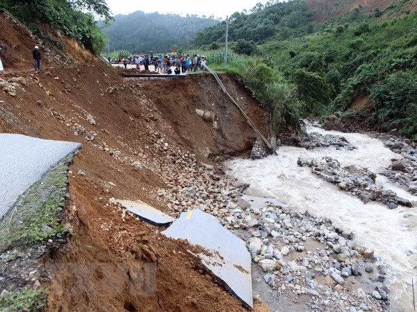 Aumenta a 14 número de muertos por inundaciones en Vietnam ảnh 1