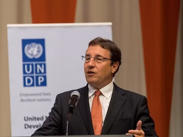 El administrador del PNUD Achim Steiner visita Vietnam ảnh 1