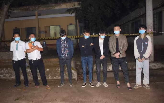 Detienen a extranjeros por entrar ilegalmente en provincia vietnamita de Binh Phuoc ảnh 1
