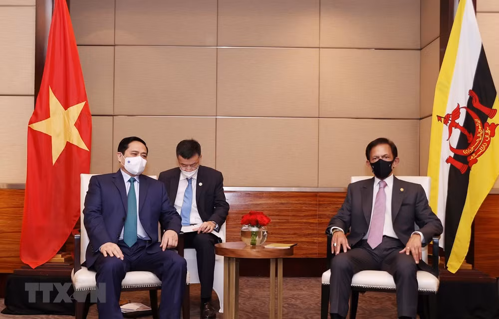 Primer ministro de Vietnam se reúne con sultán de Brunéi ảnh 1