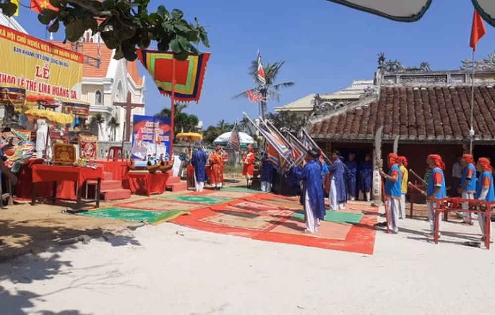 Celebran ritual de homenaje a milicianos de Hoang Sa en Vietnam ảnh 1