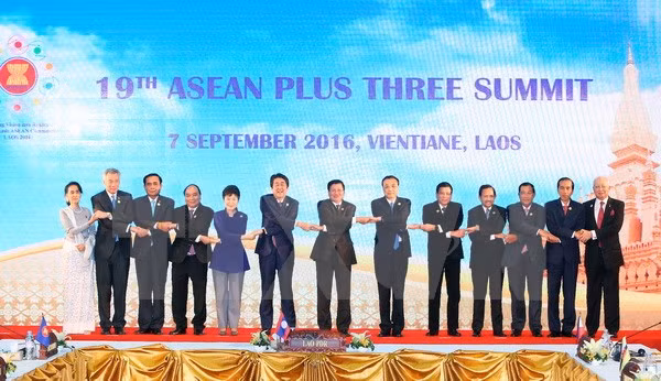 ASEAN+3 promete impulsar la cooperación para el desarrollo sostenible ảnh 1