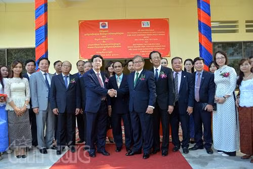 Cambodia inaugura radioemisora con asistencia vietnamita ảnh 1