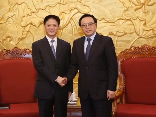Delegación del Partido Comunista de China visita Vietnam ảnh 1