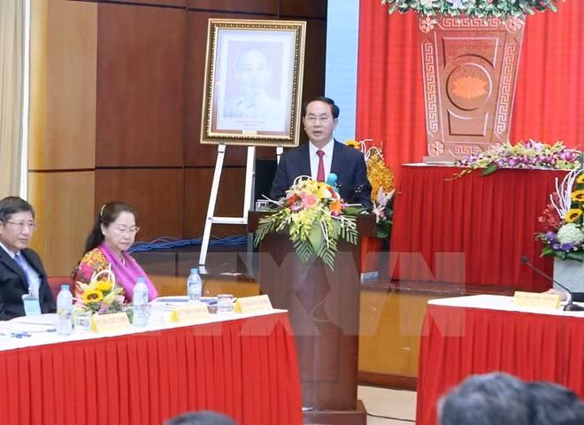 Presidente de Vietnam urge a reformar las actividades sindicales ảnh 1
