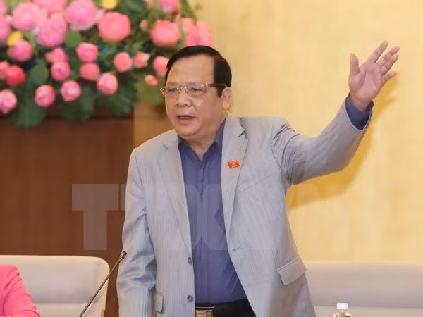 Comité del Parlamento vietnamita analiza proyectos legales ảnh 1