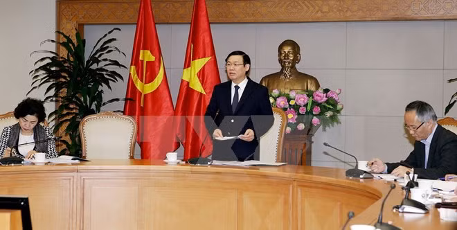 Gobierno vietnamita impulsa gestión de la economía nacional en 2018 ảnh 1