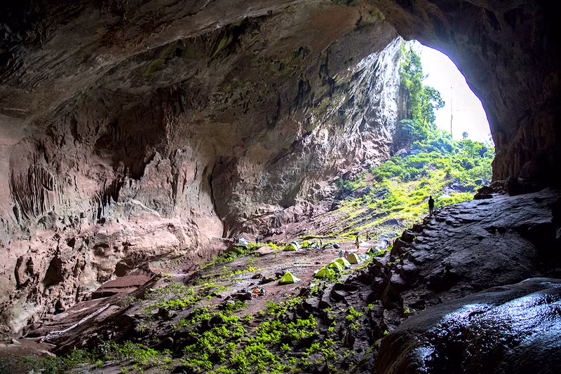  Lanzan tours de aventura a cuarta mayor cueva mundial en provincia centrovietnamita ảnh 1